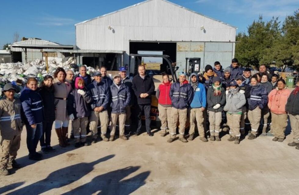 Se entregó el elevador a la Cooperativa GIR
