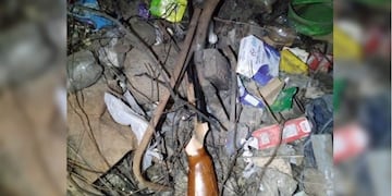 La supuesta arma homicida, es un rifle aire comprimido modificado\u002E