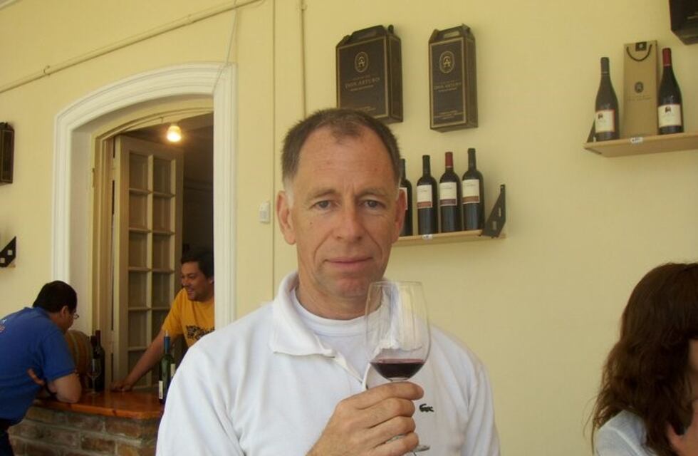 Docente pidió "dejar de joder con tanto feminismo" tras el crimen de Agustina