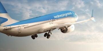 Quienes lleguen en vuelo a El Calafate deberán aislarse por 14 días en domicilios