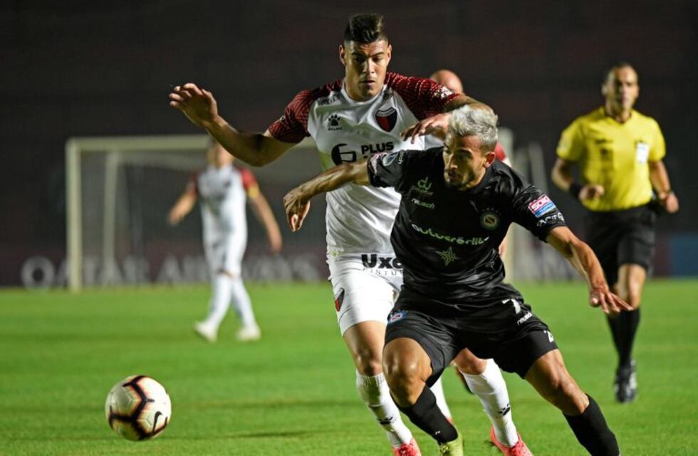 Colón presentará un equipo más ofensivo para la revancha con Argentinos