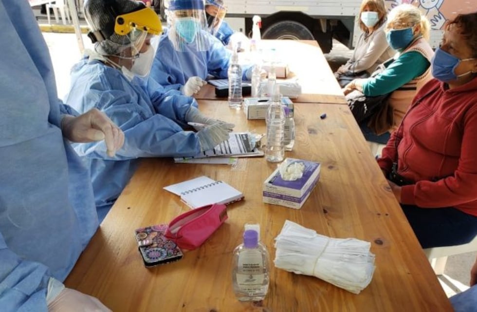 Reportaron 1.728 casos nuevos de coronavirus en Santa Fe y 36 muertes