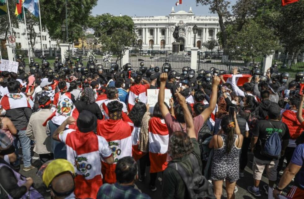 Perú continúa acéfalo: tras la renuncia de Merino, no hubo acuerdo en el Congreso