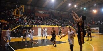 Talleres se enfrenta a Zárate Basket por los PlayOffs-Semifinales del Torneo Federal