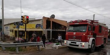Incendio mueblería Real del Padre
