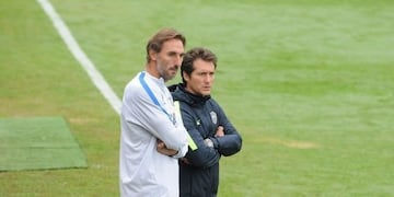 Boca: evalúan a Rolando Schiavi como posible sucesor de Guillermo Barros Schelotto\u002E (Web)