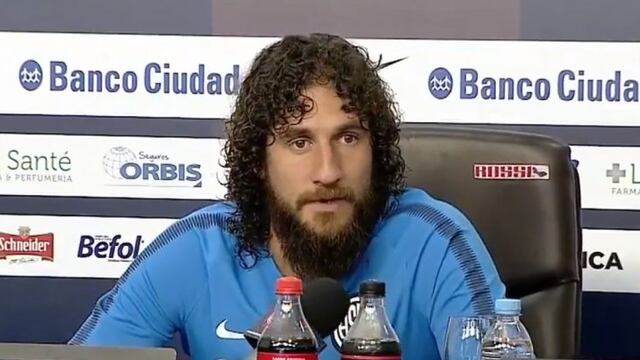 Coloccini en rueda de prensa