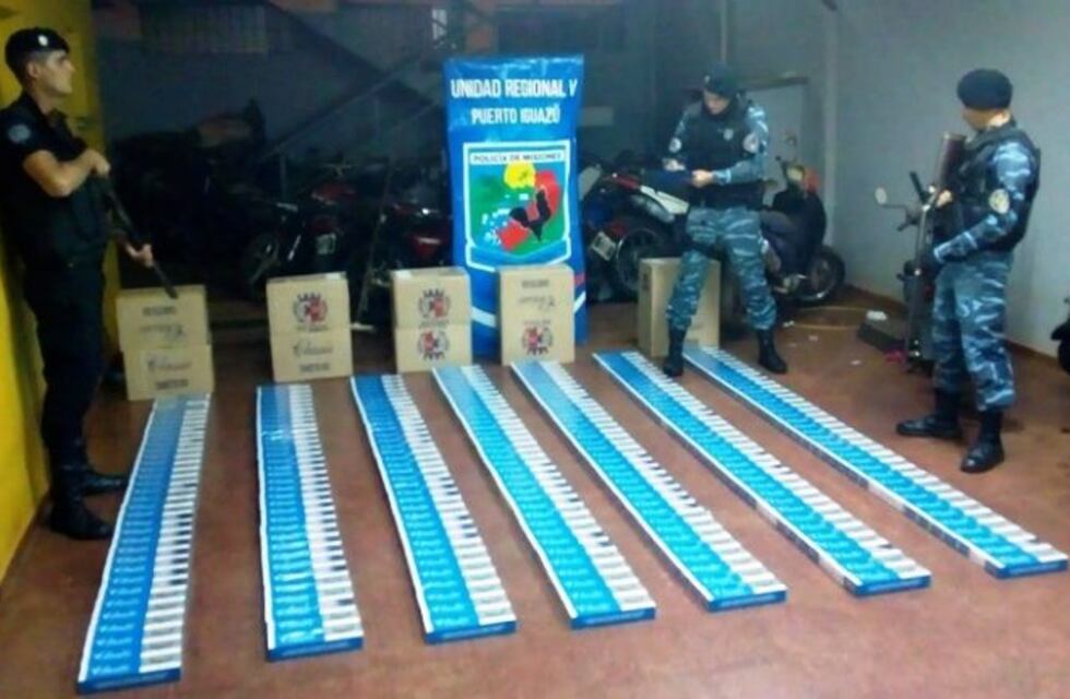 Policías de Andresito secuestraron 230 gruesas de cigarrillos