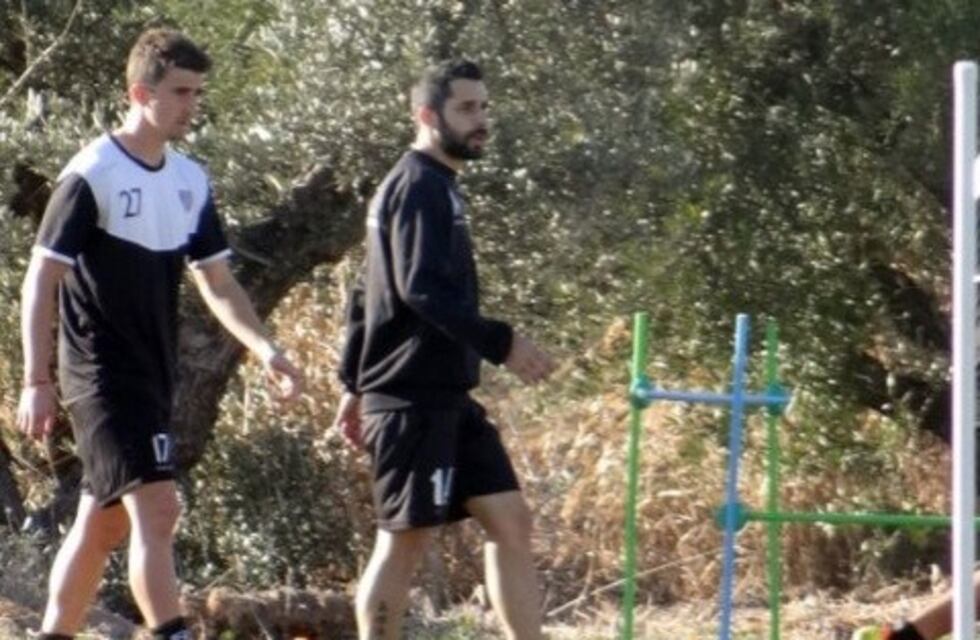 "Palotazo y cambio de frente": Leandro Aguirre explicó por qué se fue al Lobo y no a la Lepra