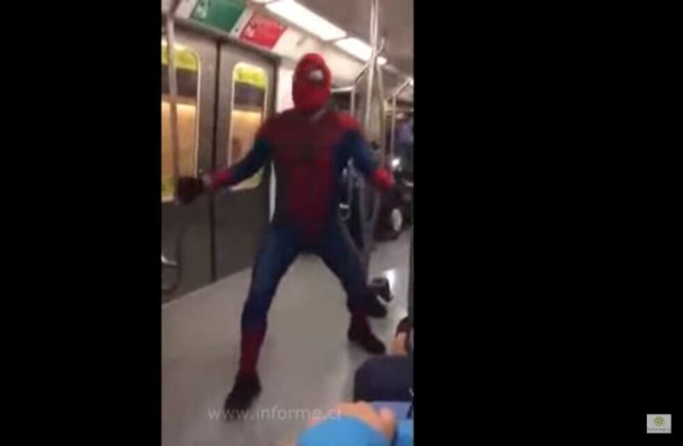 El "Spiderman" chileno que causa furor en las redes