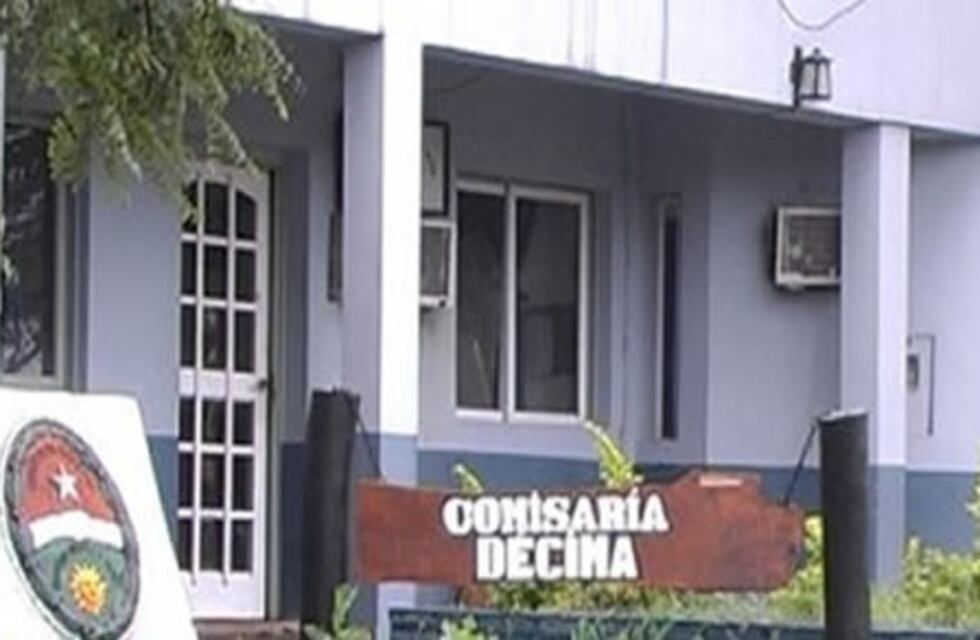 Policías acusaron a una joven de "provocar" con sus calzas a ladrones