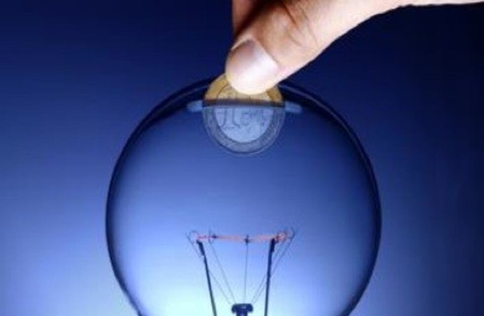 El Gobierno accedió a reducir los aumentos de gas y luz previstos para el segundo semestre