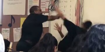 Juntaron 70 mil dolares para pagar la fianza de un profesor que le pegó a un alumno