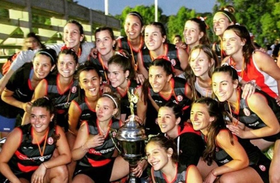 Universitario y El Nacional los ganadores del hockey local