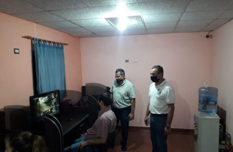 Eldorado: el intendente Fabio Martínez visitó la base del Centro Integral de Operaciones 911