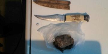 En poder del acusado se secuestró droga y un cuchillo\u002E (Comisaría Tercera)