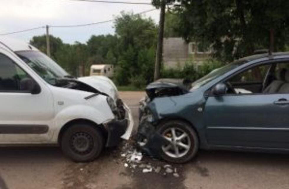 Impresionante choque de frente en la ruta 9