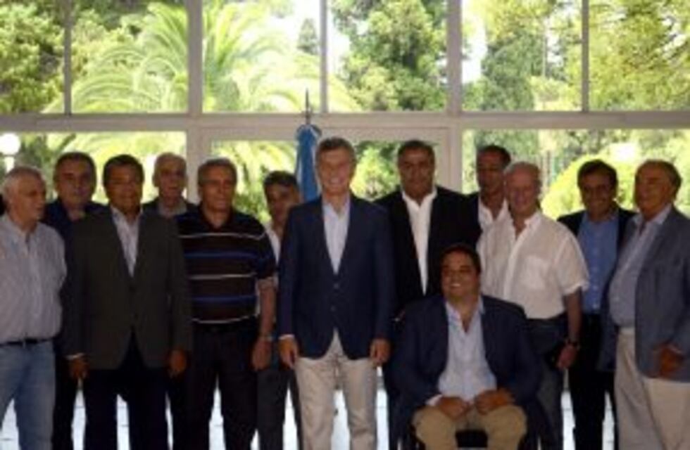 Luego del acuerdo por Ganancias, Macri brindó en Olivos con sindicalistas