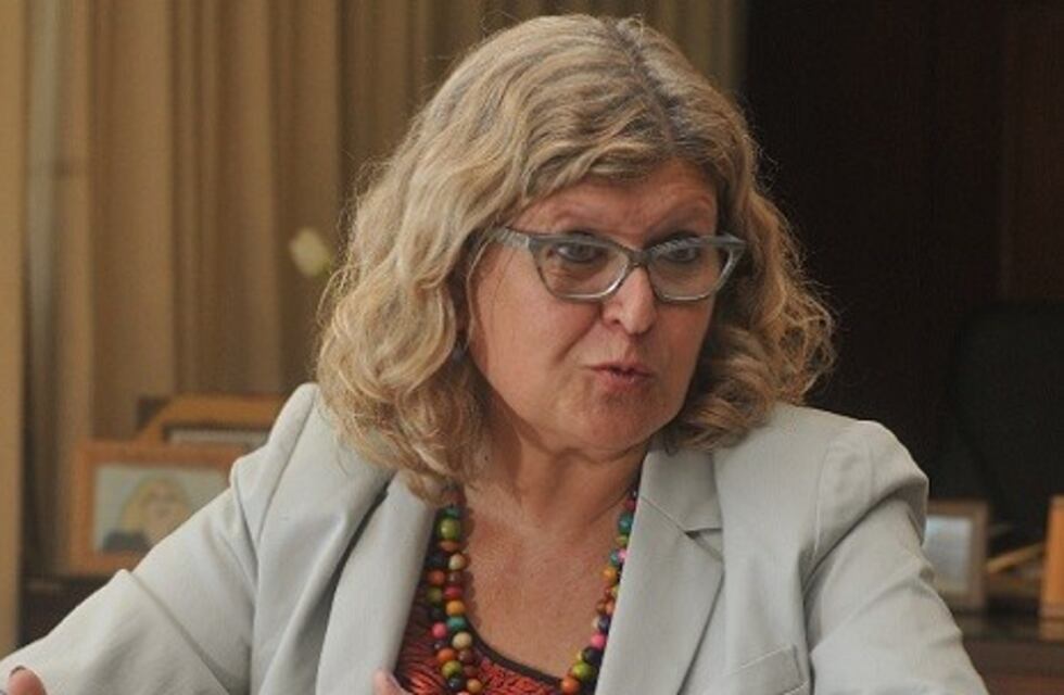 Evalúan descontar los días perdidos a docentes por el paro