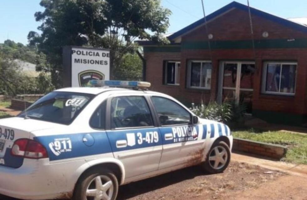 Denunció que por celos, la expareja de su vecina le incendió la moto