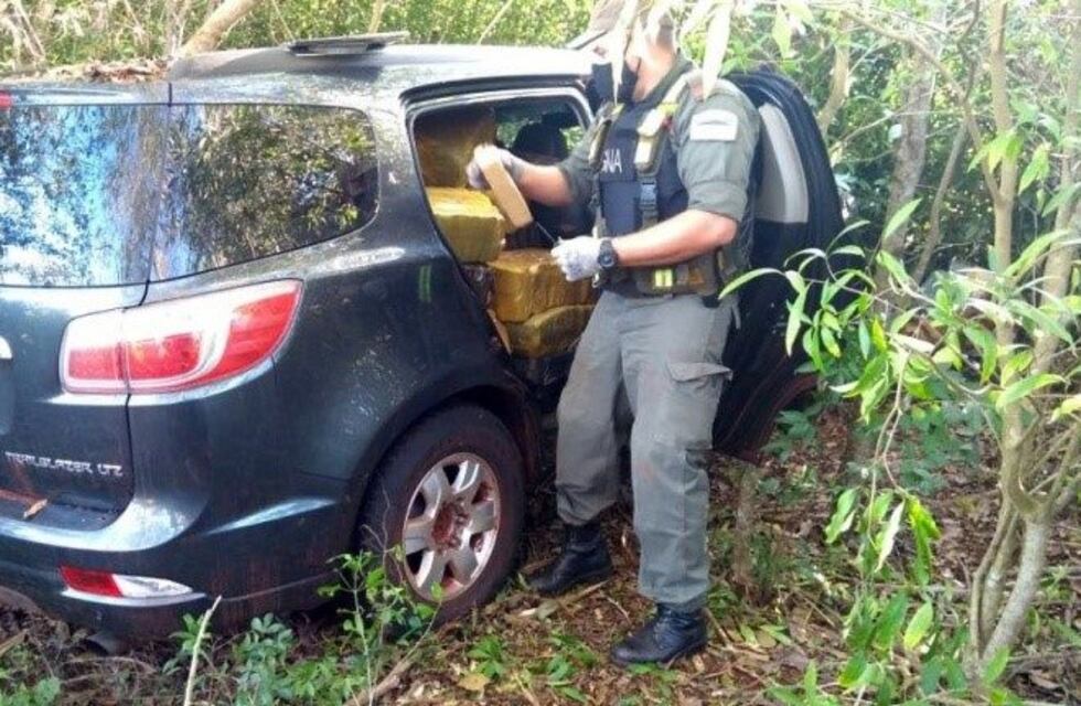 Puerto Esperanza: hallaron una camioneta con más de una tonelada de marihuana