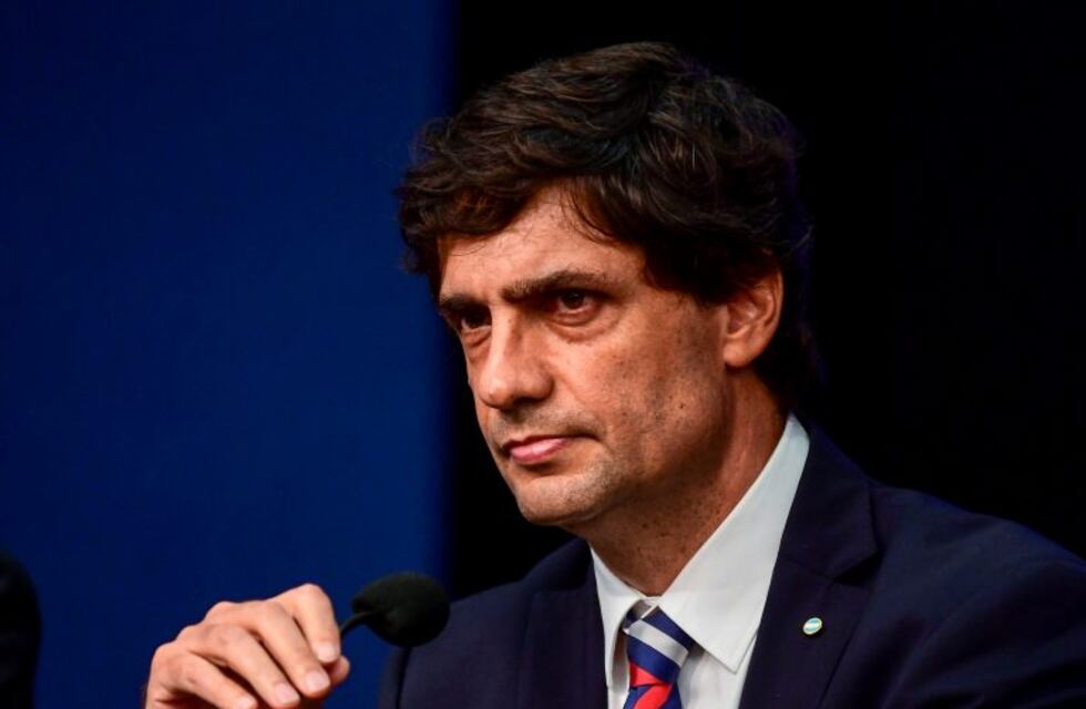 Hernán Lacunza viajará a Washington y se reunirá con el FMI