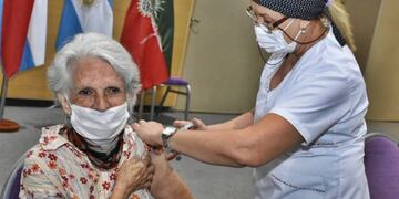 Las terceras dosis ya comenzaron a brindarse.