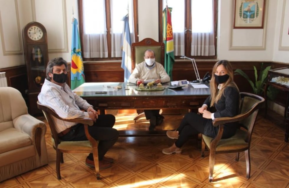 Sánchez firmó un convenio con la Universidad Tecnológica Nacional