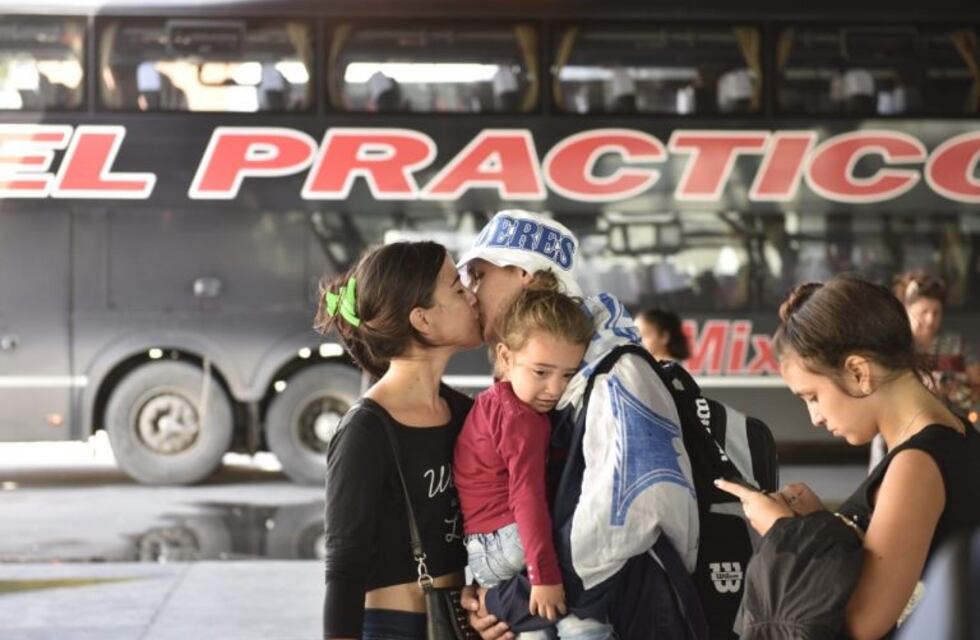 Habló la novia del hincha de Talleres que viajó a Brasil y su foto se hizo viral