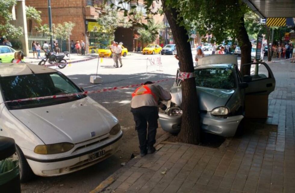 Ya son dos las víctimas fatales por el violento accidente en avenida Colón