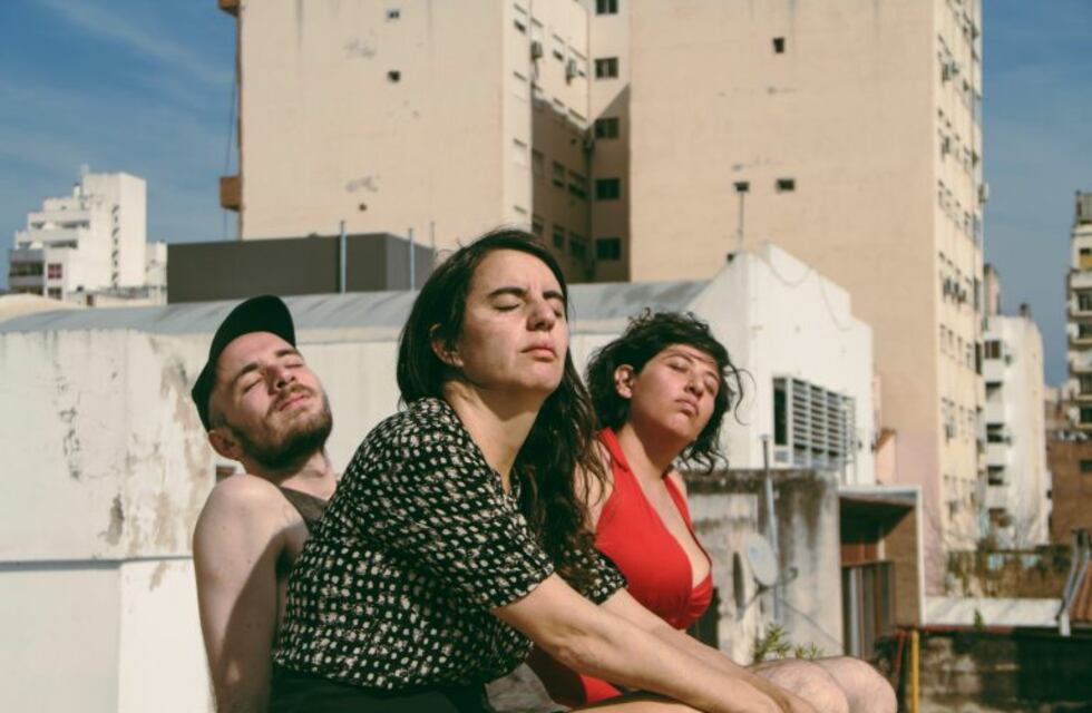 Se presenta la obra "Dejemos que entre el sol"