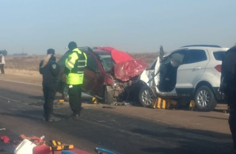 Dos personas murieron cerca de Rufino luego de un choque sobre la ruta 33
