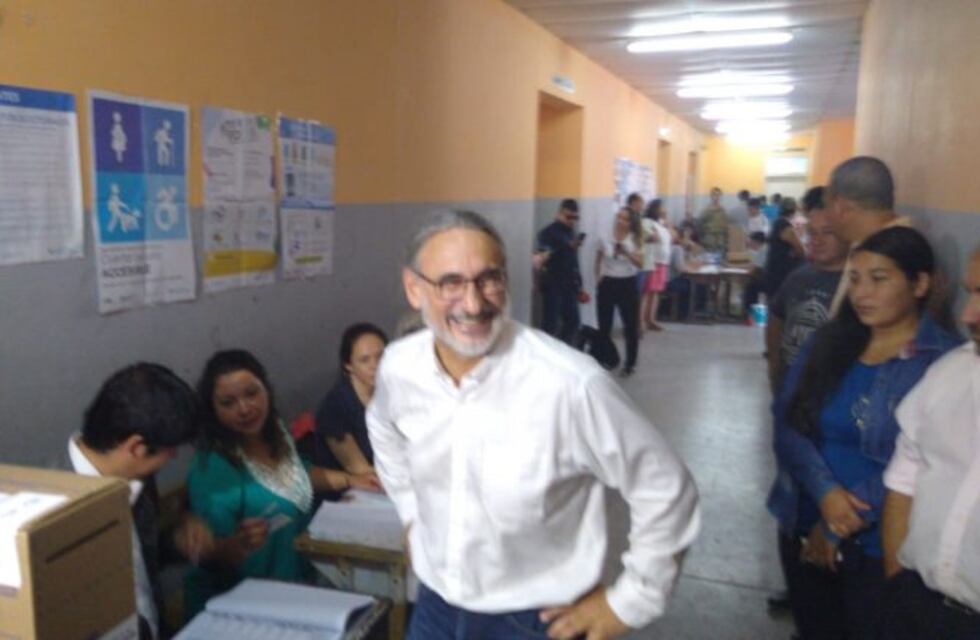 Votó Luis Basterra:"Lo que importa más allá del resultado es la voluntad popular"
