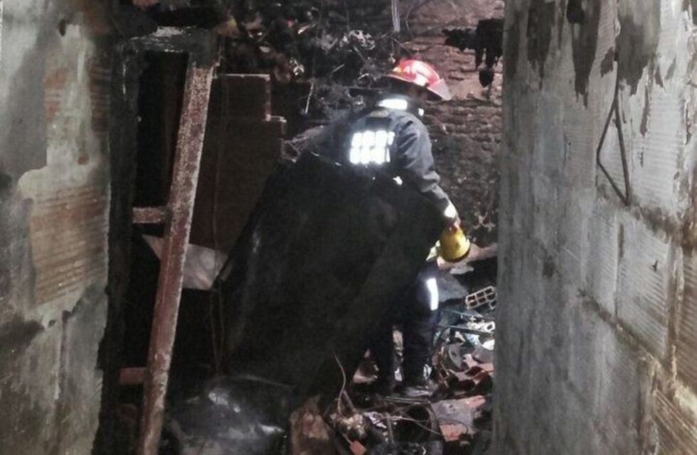 Un incendio destruyó un conventillo en el barrio porteño de Almagro