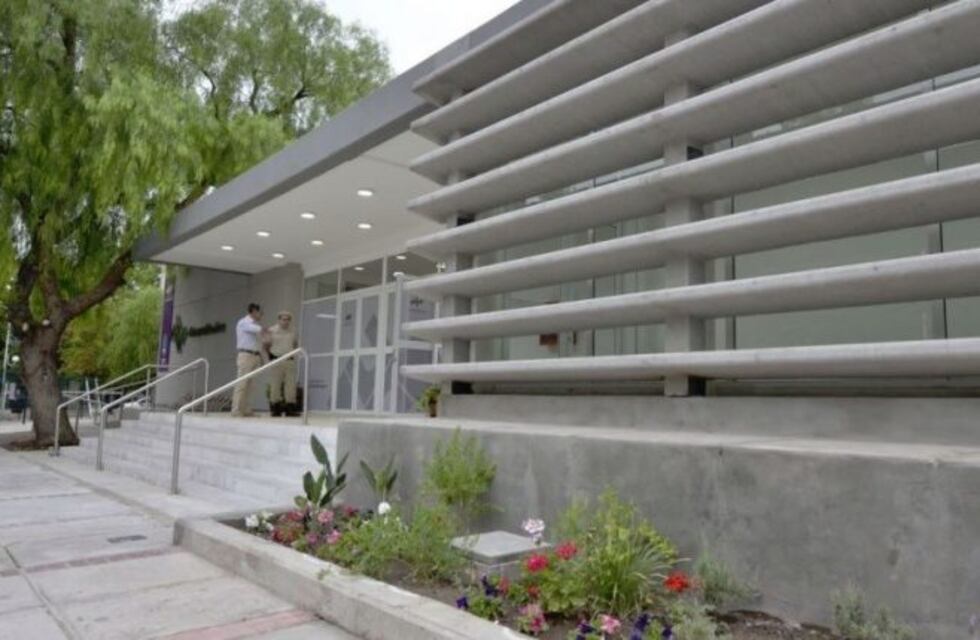 Detuvieron a una mujer y a su pareja acusados de asesinar a su hija de un año