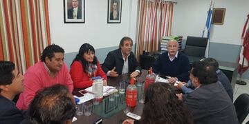 En reunión del Comité Provincia se convocó un plenario para esta sábado , encabezado por el gobernador Morales\u002E