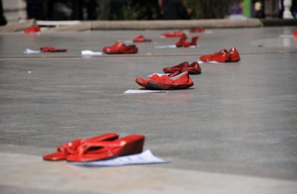Con "Zapatos rojos" evidenciaron la violencia de género