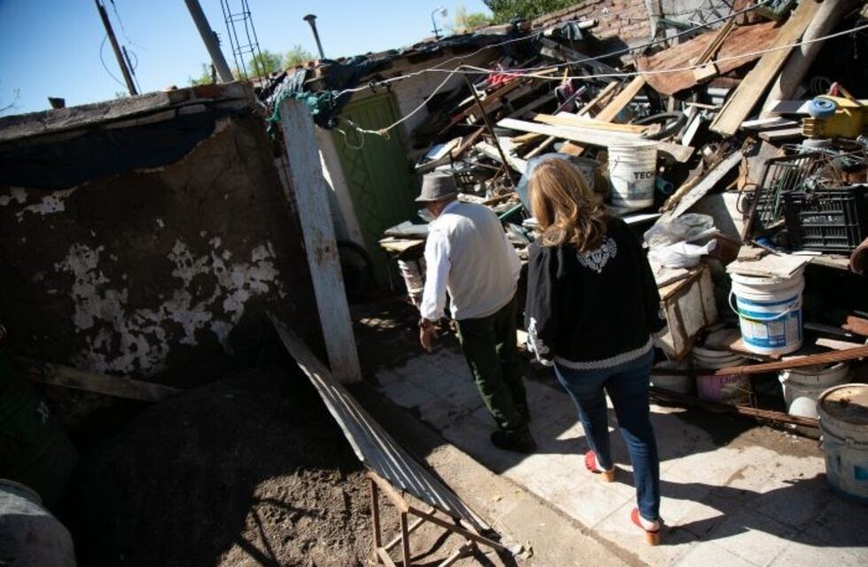 Crescitelli recorrió las zonas afectadas por la tormenta