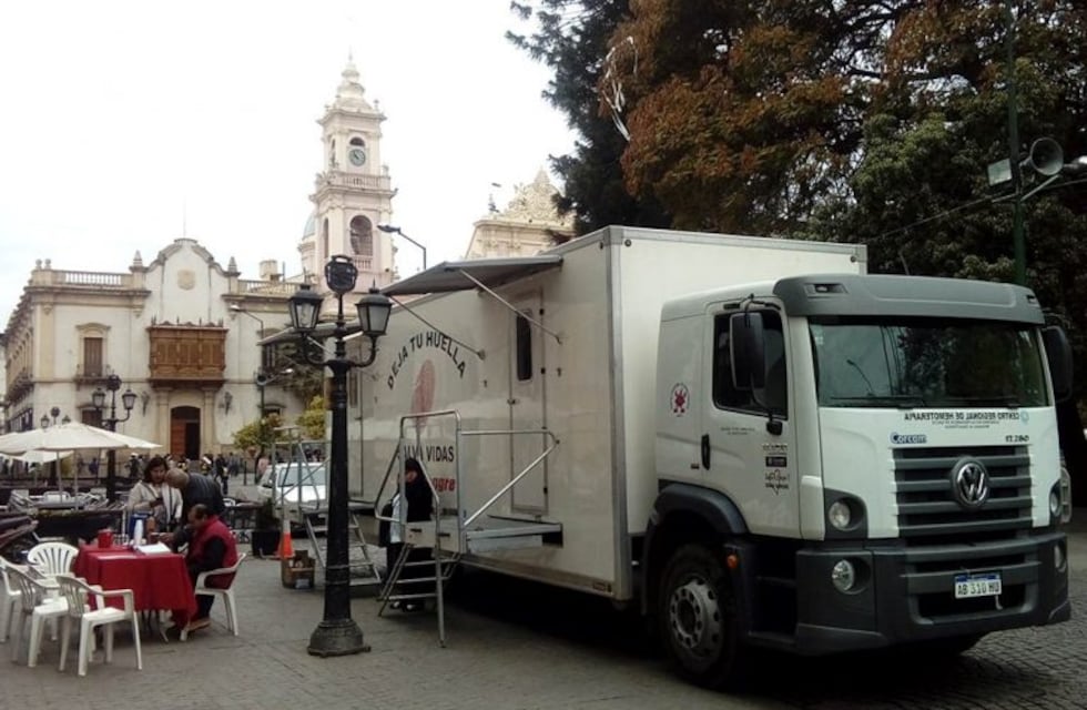 Por los peregrinos, habrá colecta de sangre frente a la Catedral