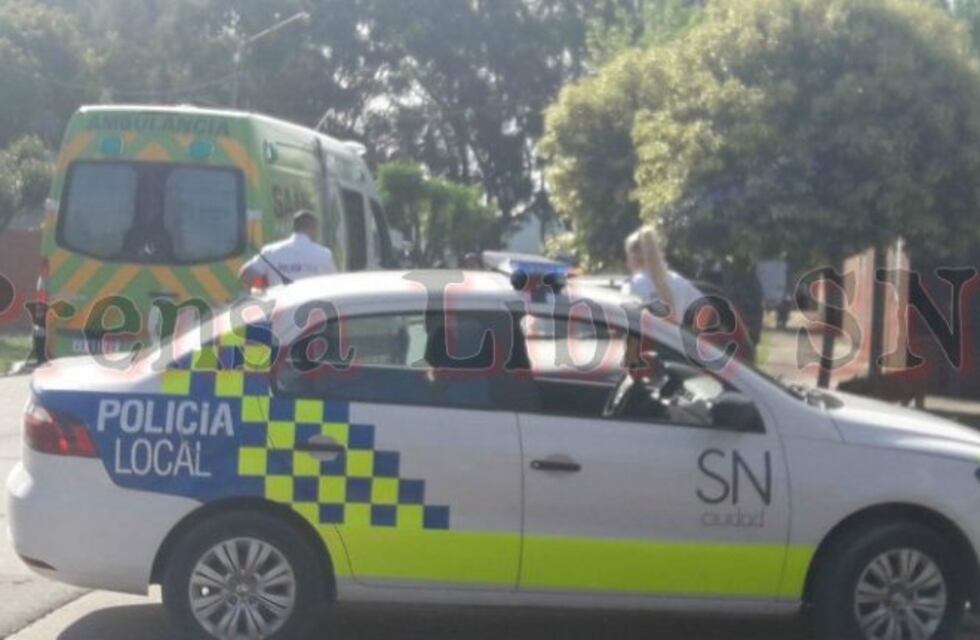 Al menos dos heridos en un doble choque que involucró a una ciclista y varias motos