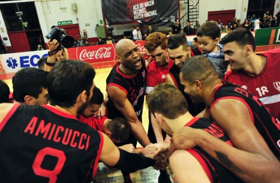 Es el invicto cordobés: Instituto también pudo con Boca