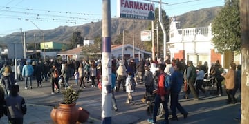 Los vecinos marcharon en Bialet Massé