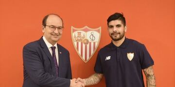 Banega fue presentado en el Sevilla