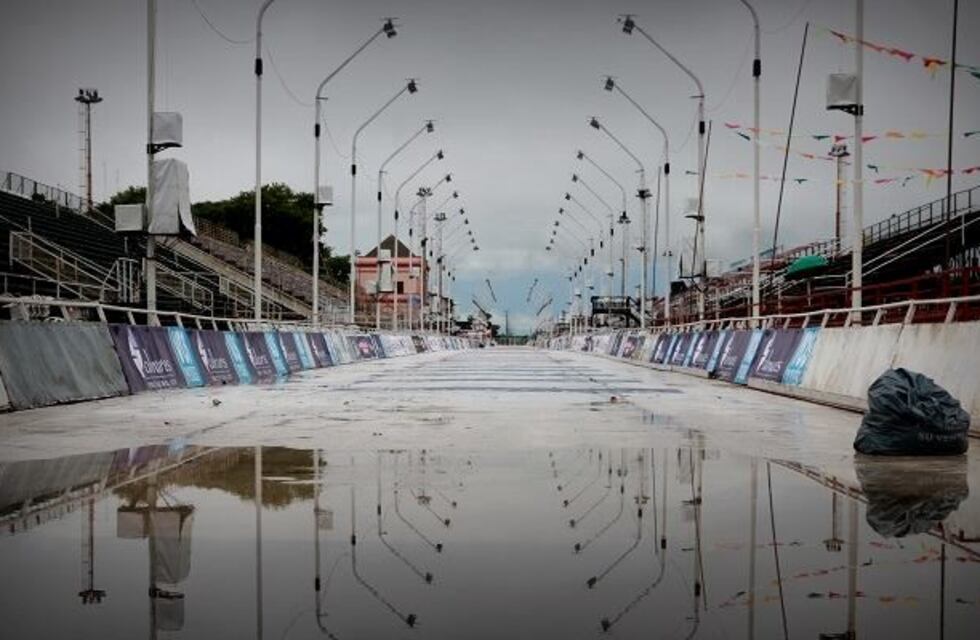 La intensa lluvia hizo suspender el Carnaval del País