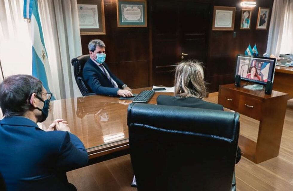 La embajadora de Francia se interesó por el Acuerdo San Juan