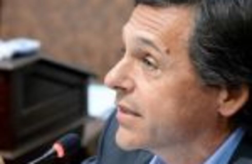 Giuliano consideró contraproducente "la falta de autocrítica" de Pullaro