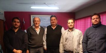 Reunión ingenieros viales (Prensa Municipalidad)