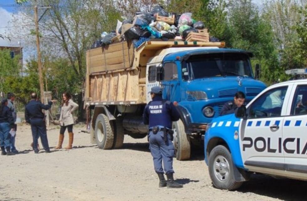 El bebé hallado en Mariano Moreno murió de hipotermia tras ser arrojado a la basura