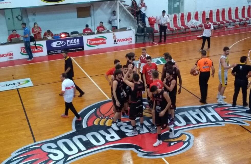 San Isidro ganó y se clasificó para los cuartos de final