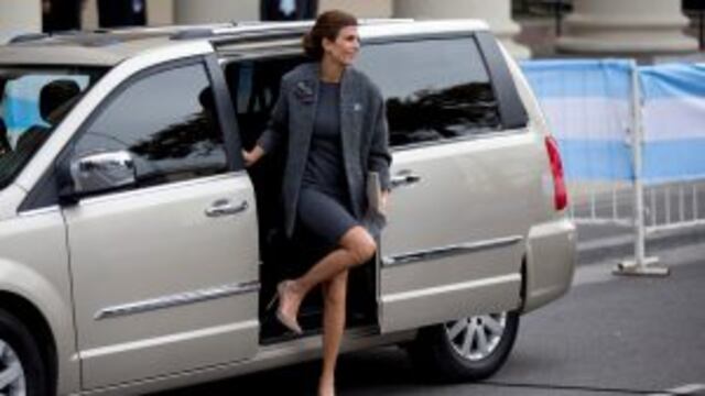 The wife of Argentina's Mauricio Macri, first lady Juliana Awada, arrives to Buenos Aires Cathedral for a Te Deum in Buenos Aires, Argentina, Wednesday, May 25, 2016. Today is a holiday in Argentina which celebrates the anniversary of the 1810 revolution